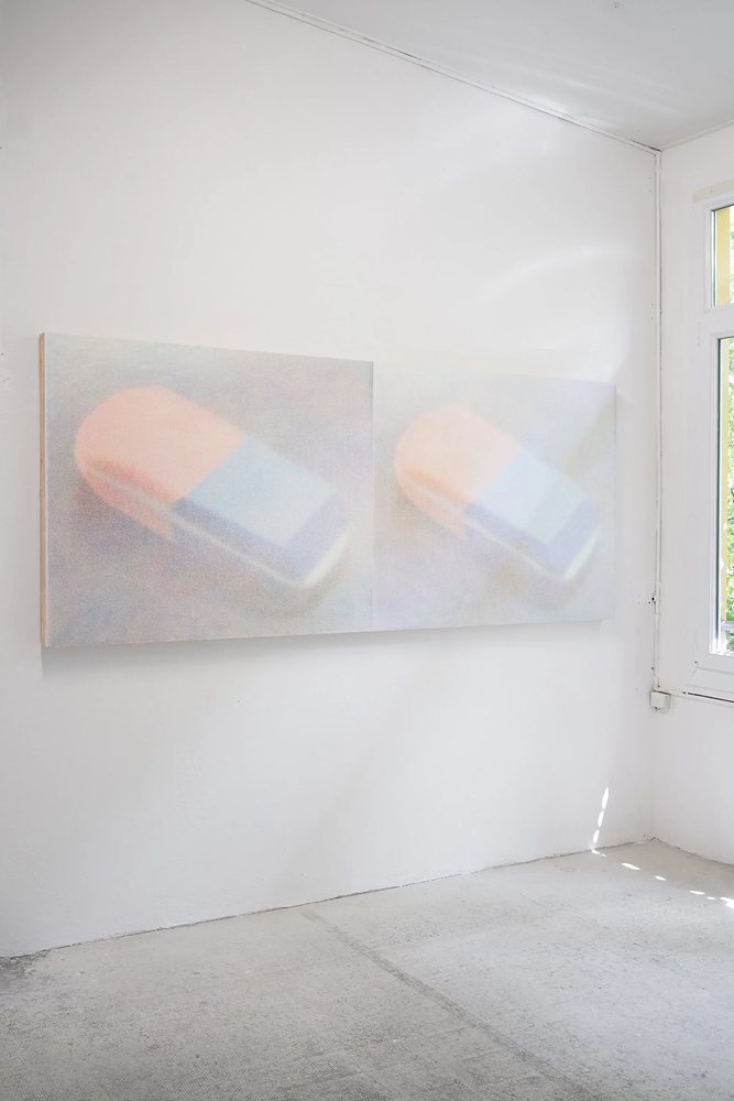 Eliot Möwes, vue de l’exposition JUNO, 2025, Archives Sensibles, Lausanne, courtesy de l’artiste et de Kissed Then Burned (Genève). Photo: Tamarine Schreiber / Archives Sensibles.